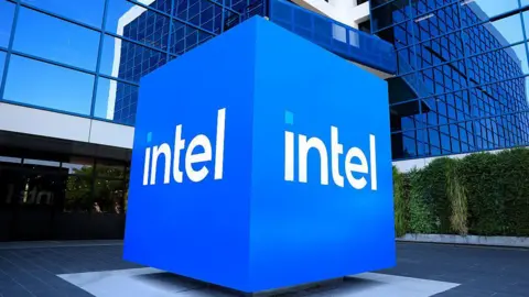 White House: Intel to Grant U.S. Government 10% Stake
