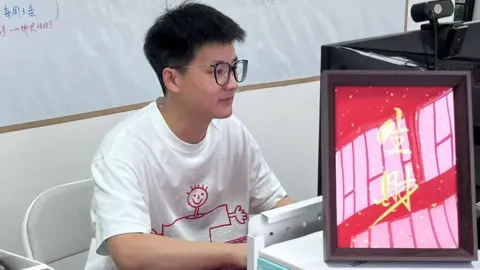 China’s Unemployed Youth Falsify Employment Status