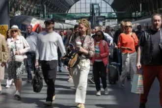 Travelers Advised of Potential Bank Holiday Disruptions