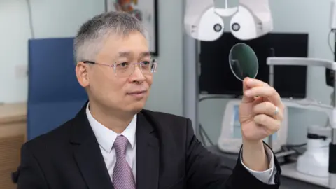 AutofocusTechnology Delivers Clear Vision at Any Distance