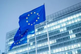 Should Europe Reduce Its Dependence on U.S. Technology?