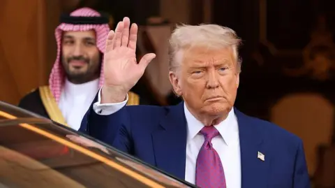 U.S. President Trump Intensifies Trade War with EU, Threatens New Tariffs | PGN Business Insider | pottersgallerynigeria.org
