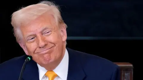 Дональд Трамп проведет торжественный ужин для инвесторов в криптовалюту на фоне разногласий | PGN Business Insider | pottersgallerynigeria.org