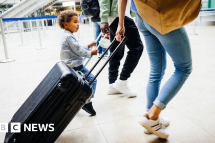 La inflación británica se mantiene en su nivel más alto en más de un año