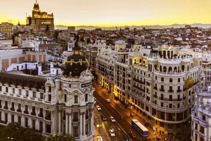 Iberia Launches Award Sale: Flights to Spain Starting at 6,400 Avios